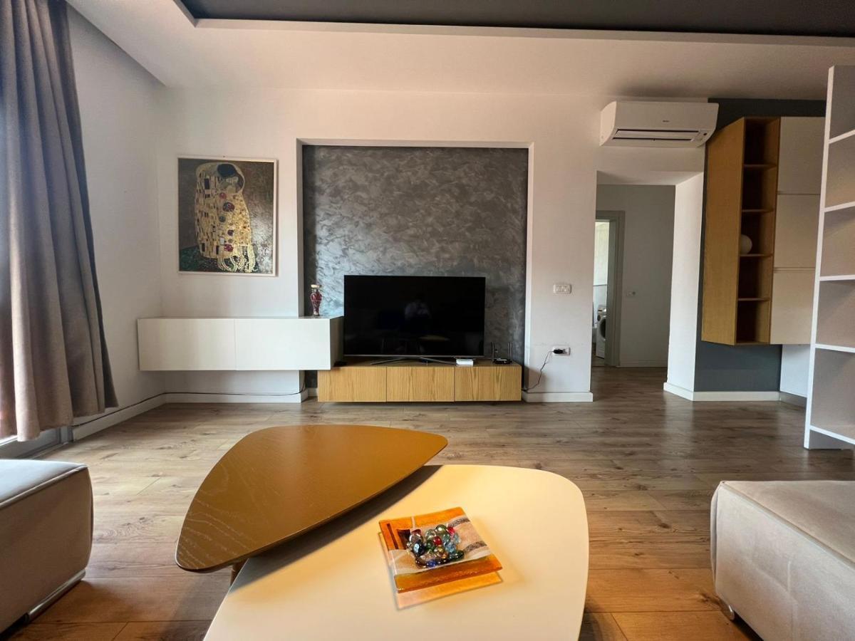 Kreilux Valona Leilighet Vlorë Eksteriør bilde